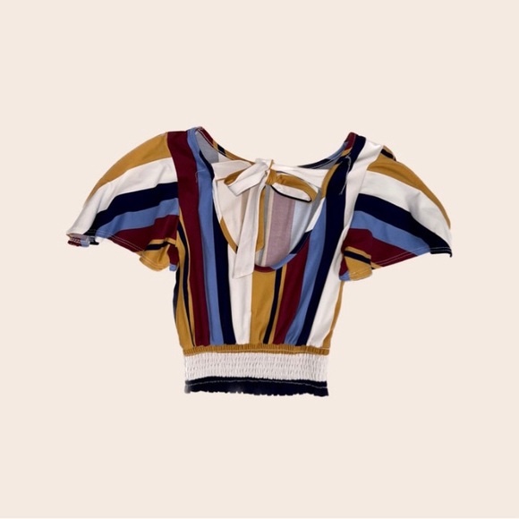 Tied Back Thick Line Print Ruched Crop Top - Picture 2 of 3